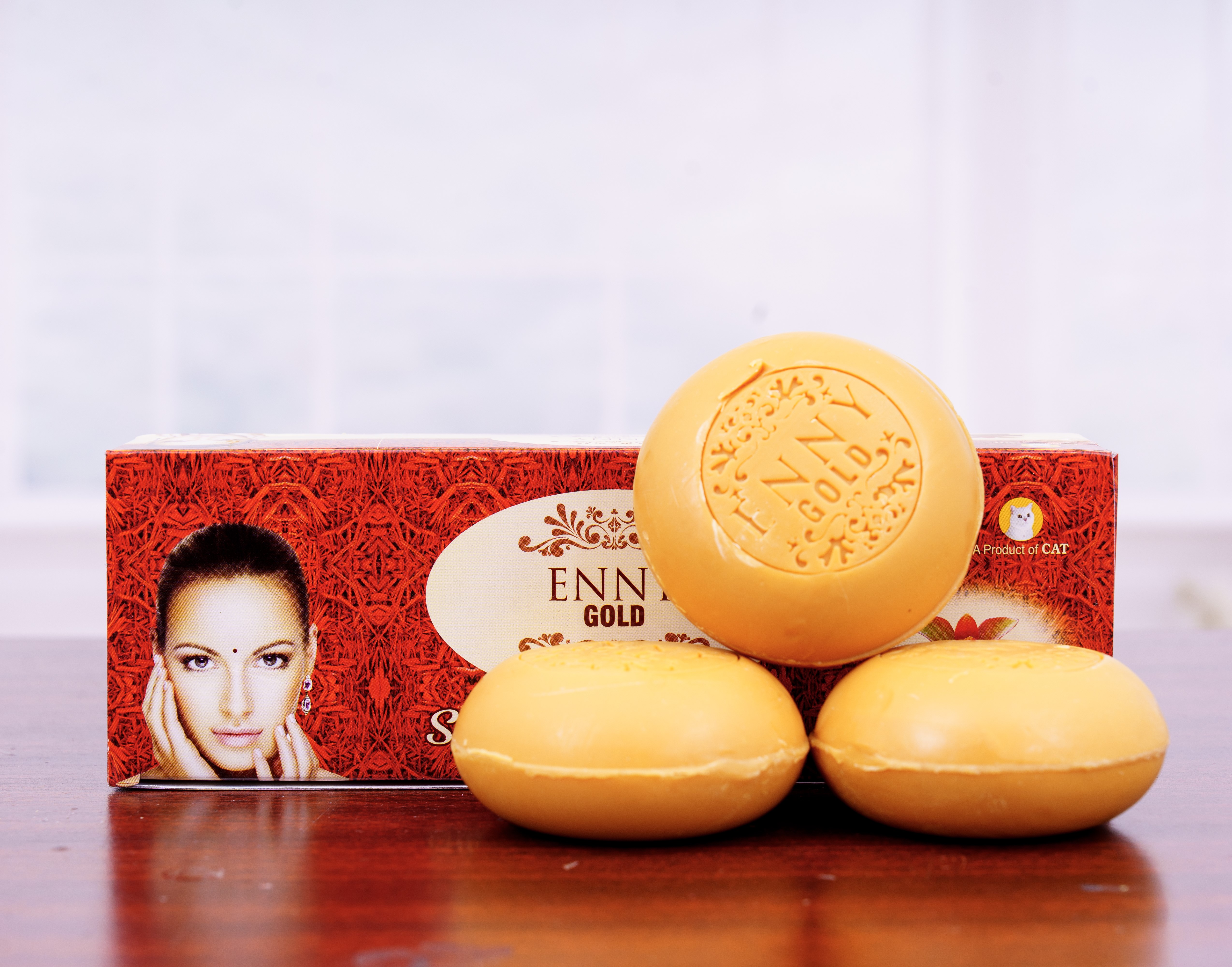 emmy-gold-bath-soap